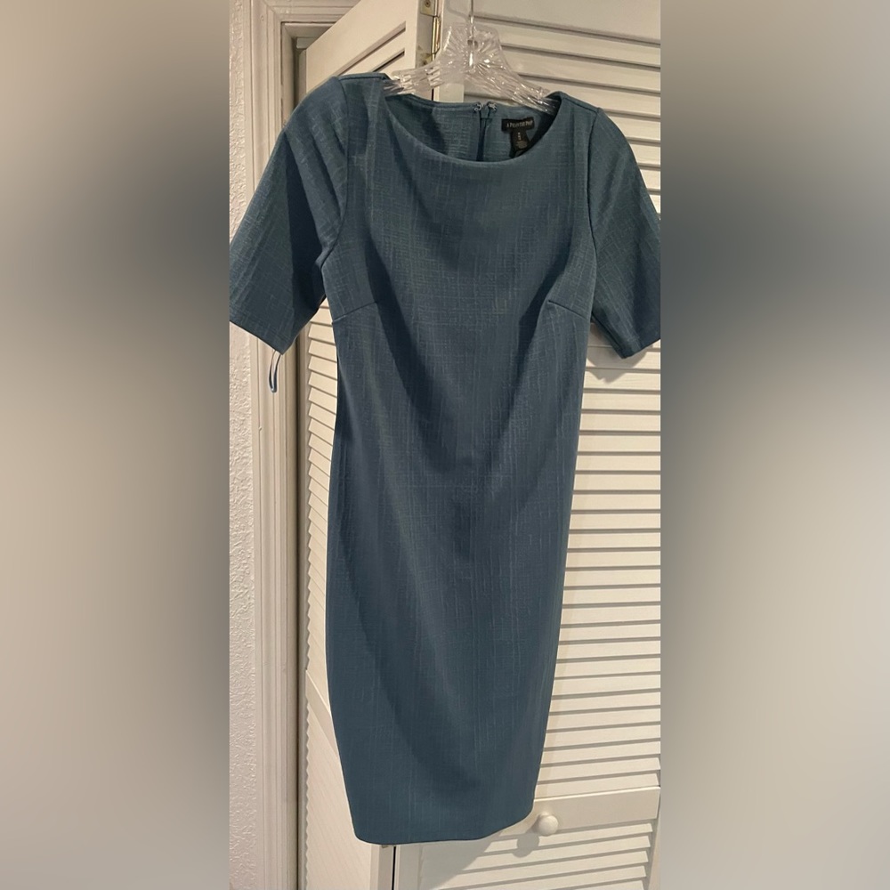 🤰🏻 A Pea in the Pod size M Blue maternity dress - like new